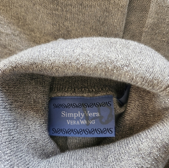 Simply Vera Vera Wang Knit Metallic Short Sleeve Top - Picture 7 of 9